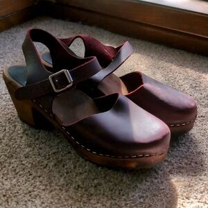 LOTTA FROM STOCKHOLM Burgundy Mary Jane Clogs sz 39